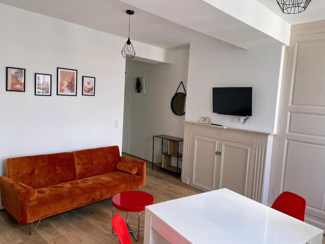 Le Colore- T2 Confortable Avec Vue Sur เนรัค ภายนอก รูปภาพ